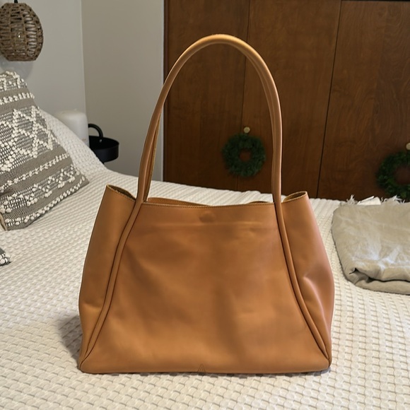 Able Abilene Tote Bag - Picture 2 of 9